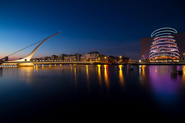 DublinNightSkylineRiverOrigPhoto-700 LocWorld27 - Dublin, Ireland